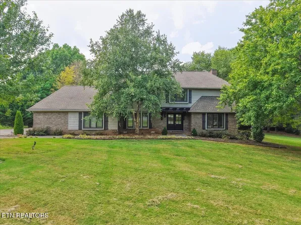 913 N Briarcliff Cir, Maryville, TN 37803