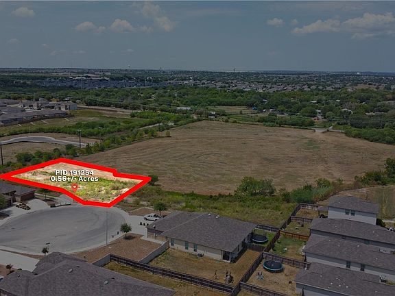 2nd image of 1 Stacy Ln