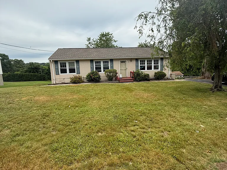12 Sunrise Dr — Photo 2
