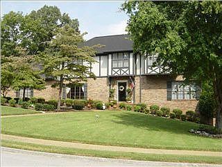 4th image of 4747 Sussex Ln
