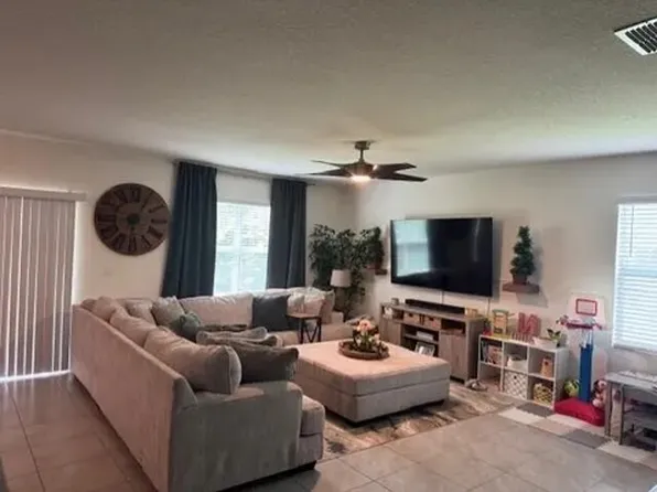 1962 SW Delmonico Ave, Port Saint Lucie, FL 34953