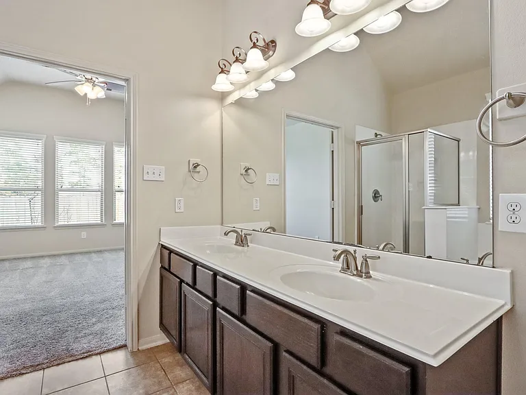 12911 Misty Lantern Ln — Photo 13