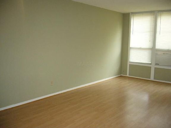 Living Room w/Laminate floors