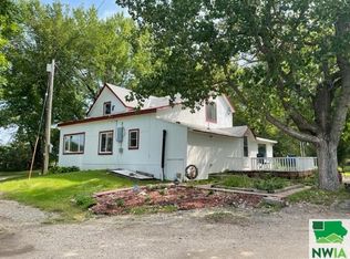 401 Shady Ln, Washta, IA 51061