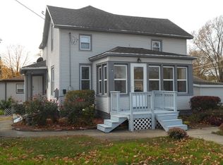 313 N Division St, Aroma Park, IL 60910