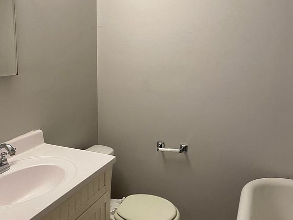 4th image of 417 N 49th St #9061225