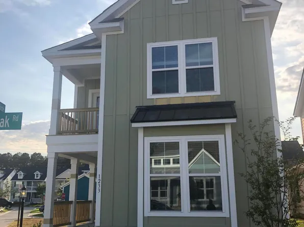 1233 Crooked Oak Rd, Charleston, SC 29492