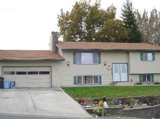 1012 Hemlock Dr, Lewiston, ID 83501