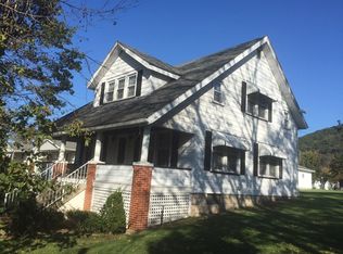 1035 6th St, Saxton, PA 16678