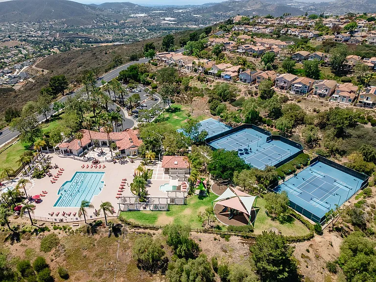 2283 Rock View Gln — Photo 59