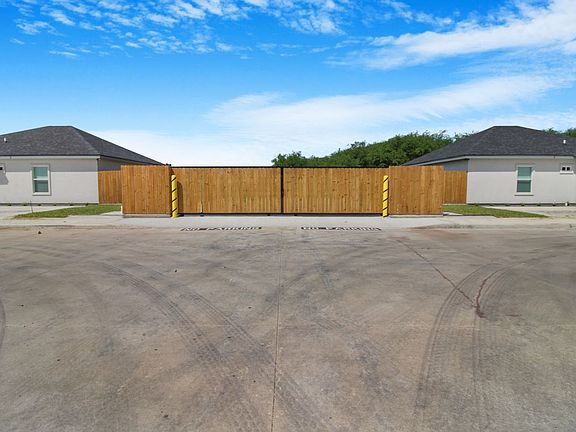 4th image of 1413 N Inspiration Blvd #200