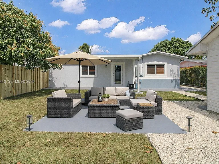 11740 SW 182nd Ter #O — Photo 15
