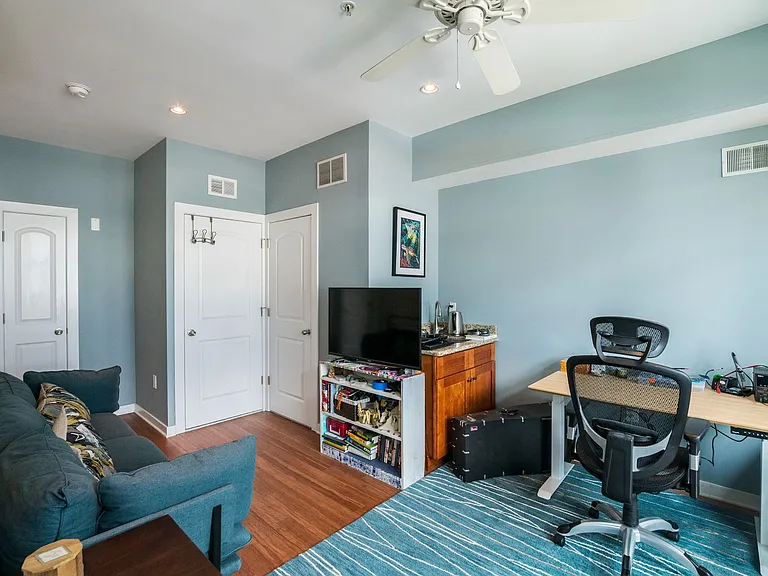 1834 Poplar St #2 — Photo 17
