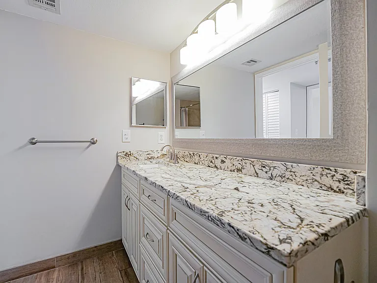 1590 S 42nd Cir #105 — Photo 15