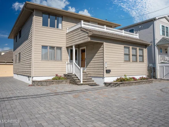 21 Dover Avenue, Lavallette, NJ 08735