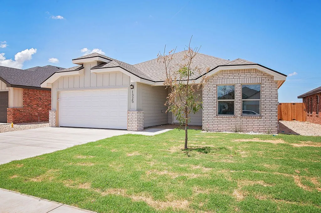 Building Photo - 1325 Bajada St