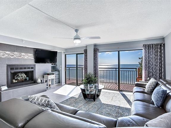 4th image of 19222 Gulf Blvd APT 605