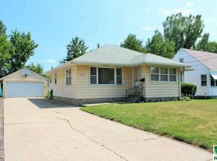 3716 Floyd Blvd, Sioux City, IA 51108