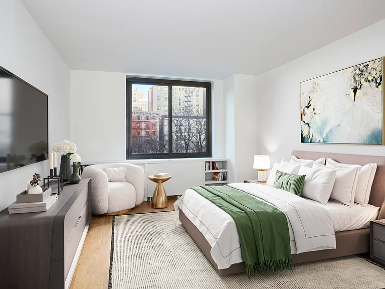 40 E 94th St #3D — Photo 3