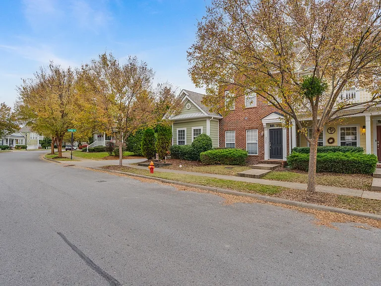 2327 Alteras Dr — Photo 2