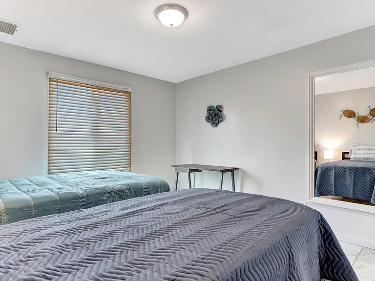 1524 E Broadmor Dr — Photo 33