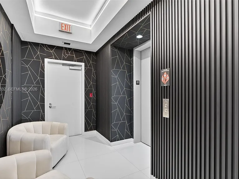 851 NE 1st Ave #3201 — Photo 60