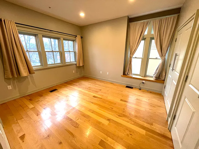 5 Ellis St #1 — Photo 9