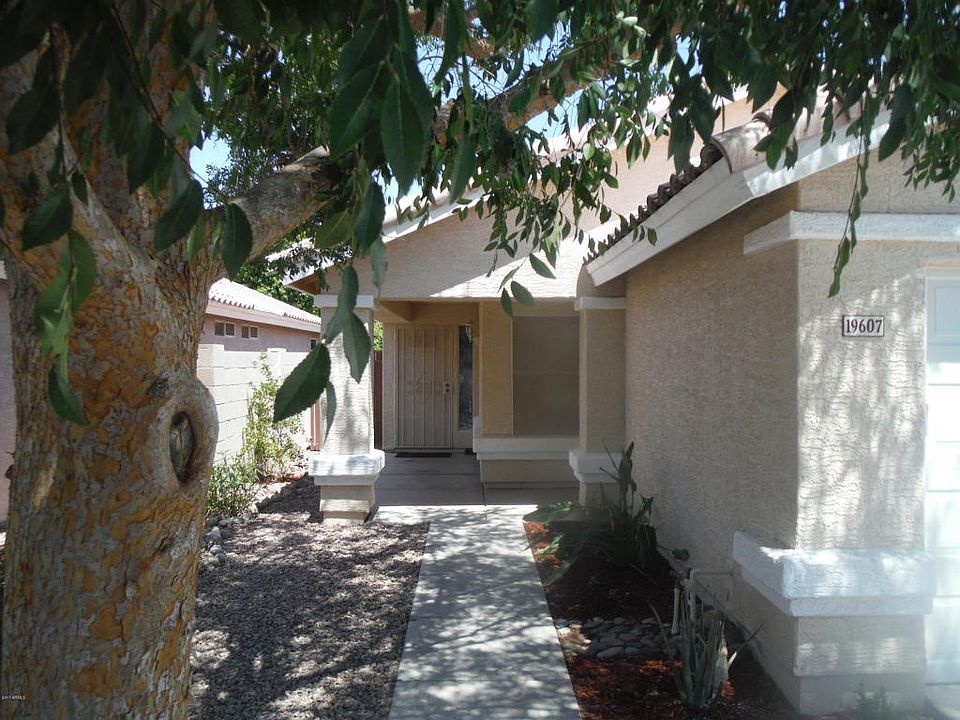1st image of 19607 N 49th Ave