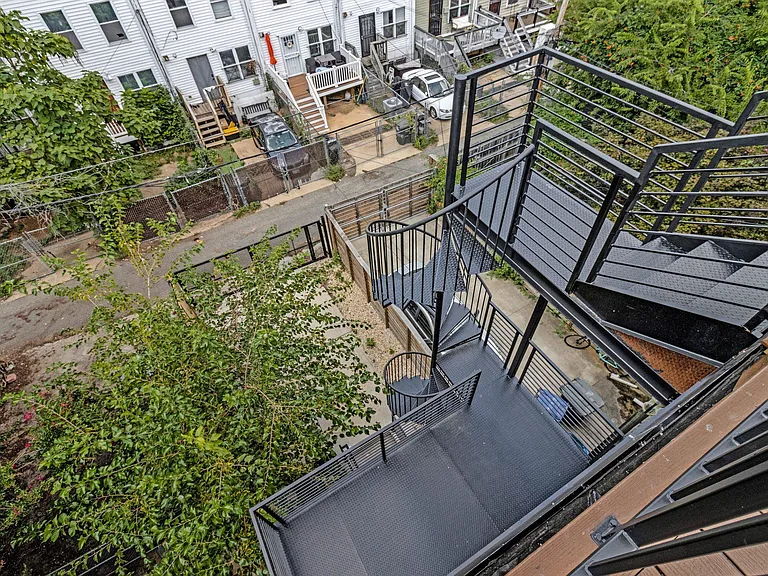29 N St NW #2 — Photo 29