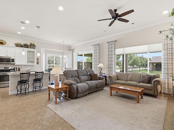 5th image of 9901 Baywood Ct