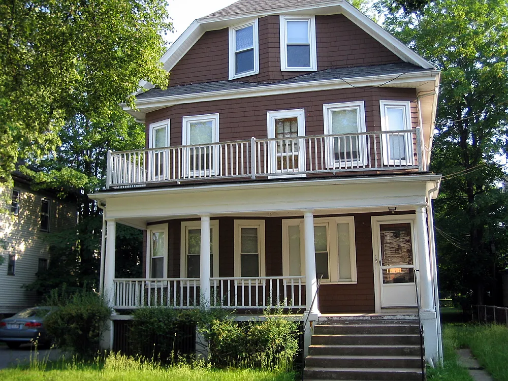 3 bed, 1300 sqft, $2,495 — Photo 4