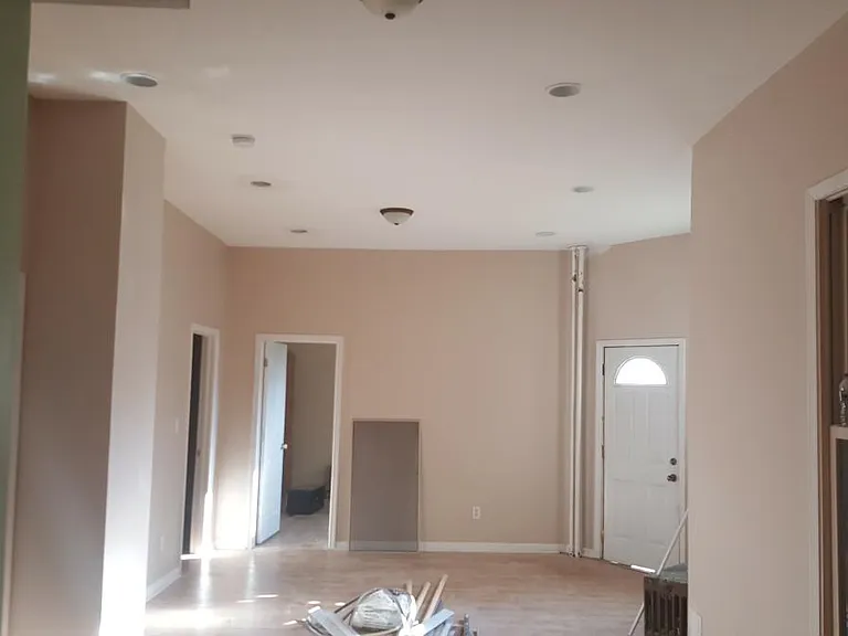609 McDonough St #1 — Photo 9