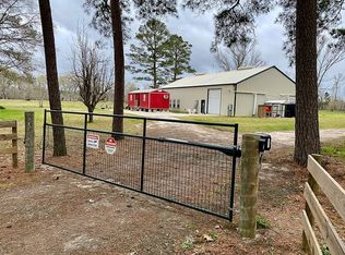 329 Earnest Smith Rd, Zavalla, TX 75980