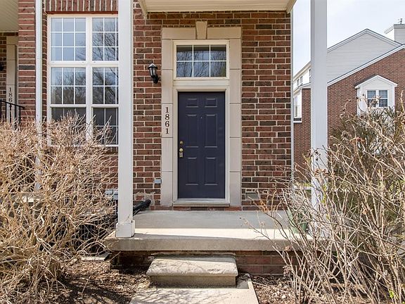 3rd image of 1861 Lindsay Ln