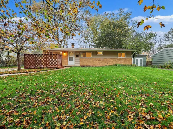 2755 Canterbury Rd, Ann Arbor, MI 48104