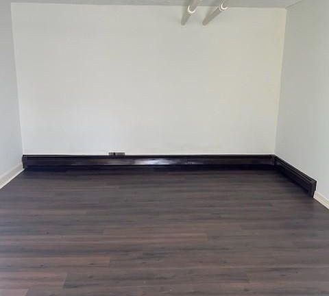 2nd image of 911 Guilford Ave #5