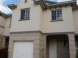 2022 Freeport Ln, Riviera Beach, FL 33404