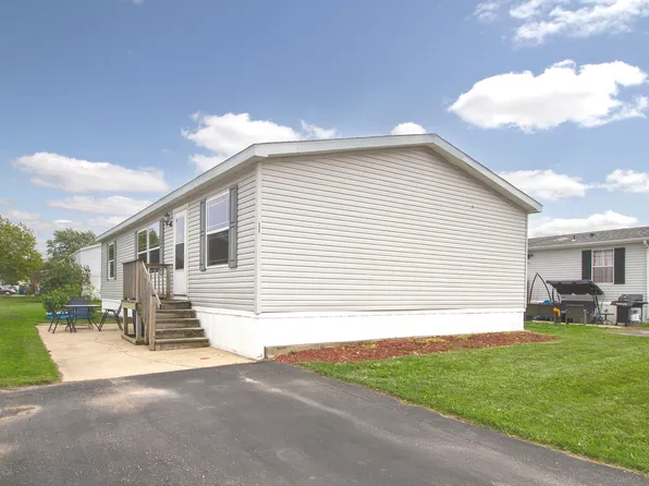 11 Saint George Dr, Bourbonnais, IL 60914