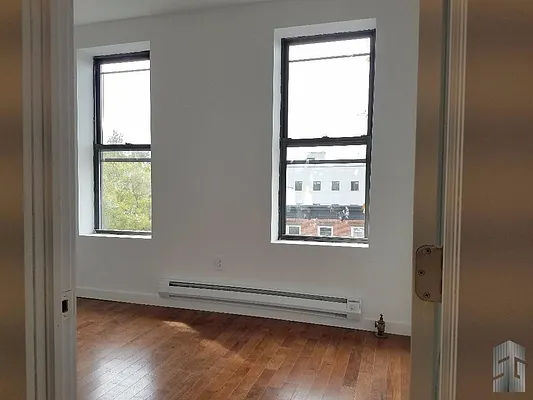 Rented by Skyline Group Real Estate | media 12