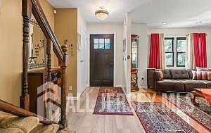 4th image of 27 Highview Dr