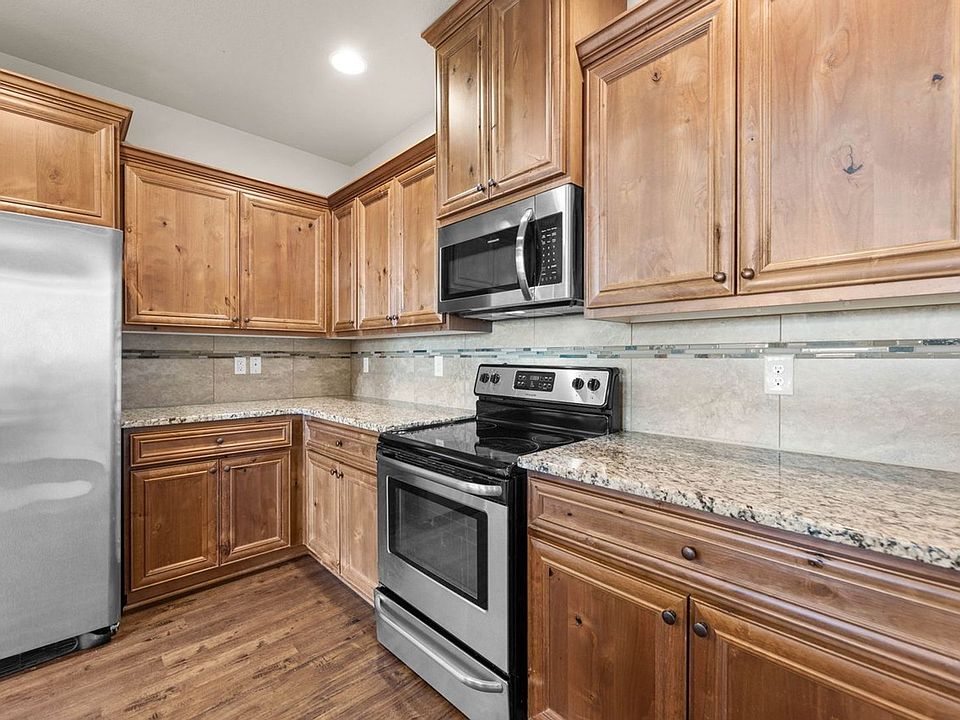 1st image of 212 N 33rd Ct