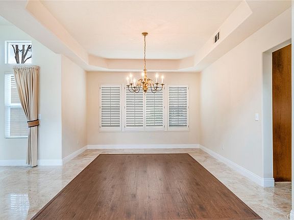 5th image of 2850 Mira Vista Ct