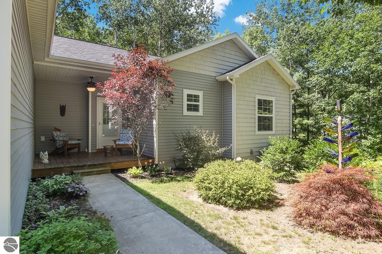 1854 Round Lake Rd, Interlochen, MI 49643 Zillow