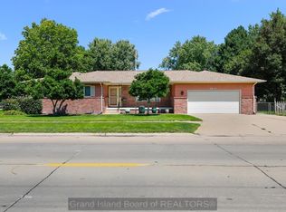 2612 W 13th St, Grand Island, NE 68803