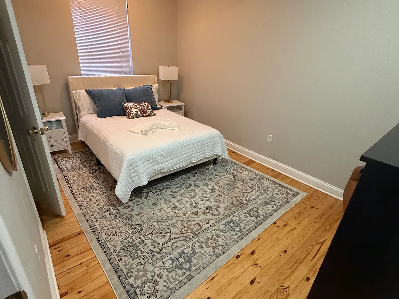 2 bed, $1,950 — Photo 4