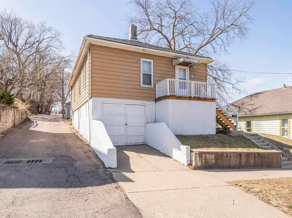 412 W 2nd St, Sioux City, IA 51103