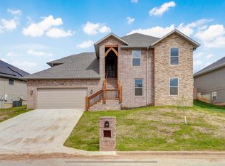 836 S Black Sands Avenue, Nixa, MO 65714