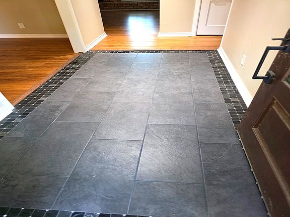 5th image of 5800 Mount Rockwood Cir
