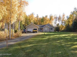 6450 W Commadore Ln, Wasilla, AK 99623