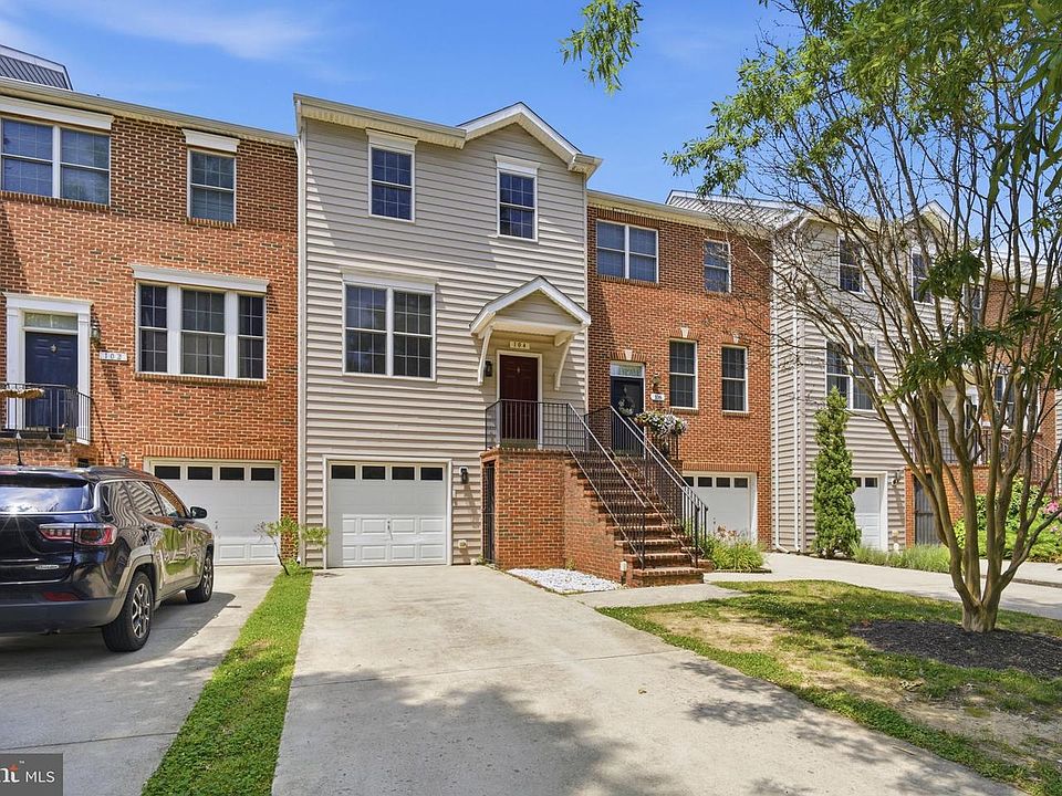 1st image of 104 Acorn Dr